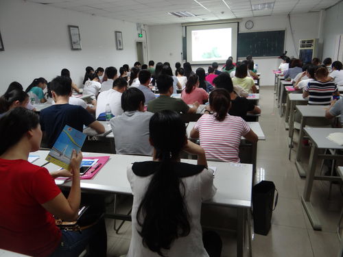 學歷焦慮下的自我突圍 成人非學歷教育如何成為你的堅實階梯